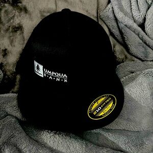 Umpqua Bank black hat brand new